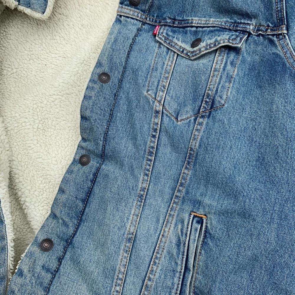 Jean jacket - Picture 3 of 4